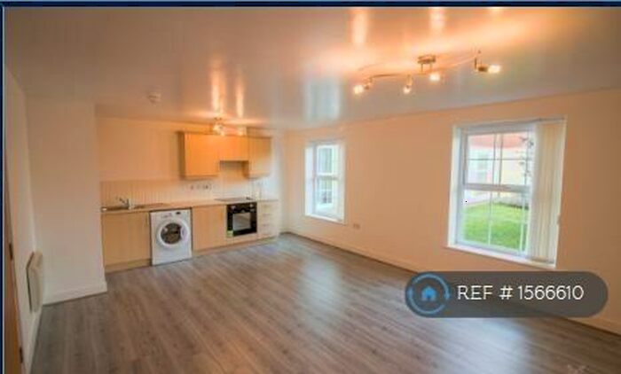 2 Bedroom Flat To Rent In Naylor Road, Ellesmere Port, CH66