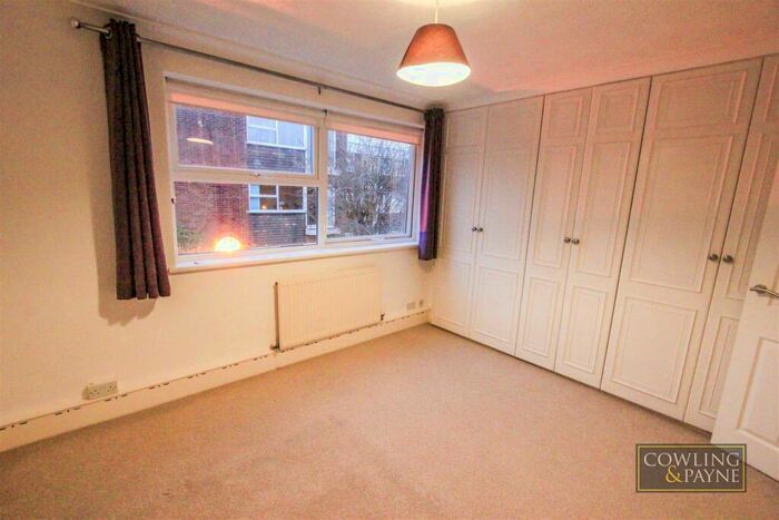 2 Bedroom Apartment To Rent In Ardleigh Court, Shenfield, CM15