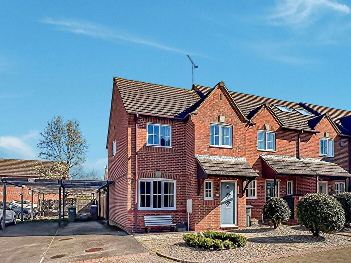 3 Bedroom End Terrace House For Sale In Darleydale Close, Hardwicke, Gloucester, GL2