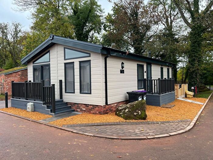 2 Bedroom Park Home For Sale In Meysey Close, Meysey Hampton, Cirencester, GL7