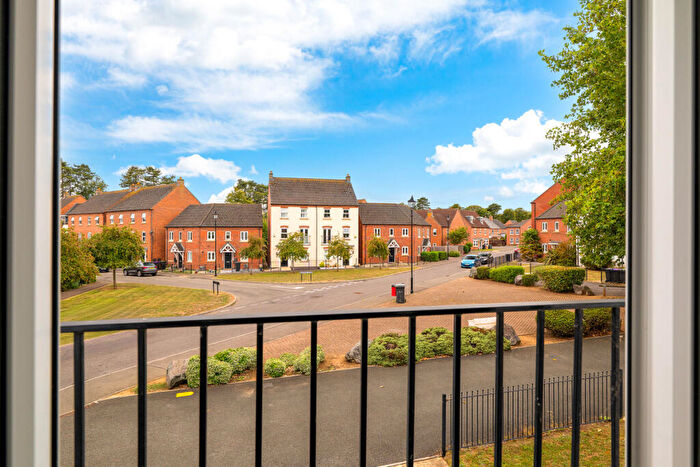 4 Bedroom Town House For Sale In Pentland Drive, Sleaford, NG34