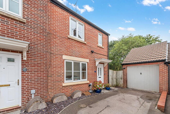 3 Bedroom End Of Terrace House For Sale In Tithe Court, Yeovil, BA20