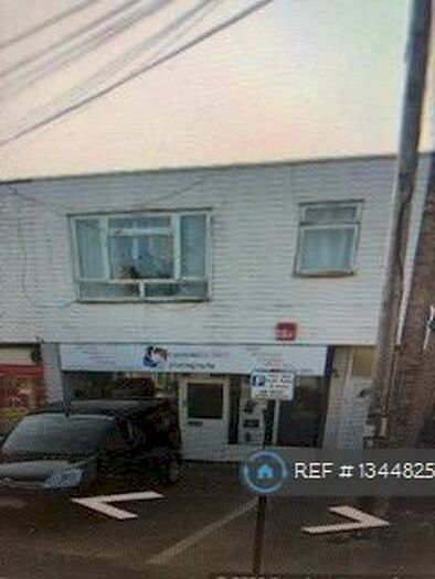1 Bedroom Flat To Rent In Butts Road, Southampton, SO19