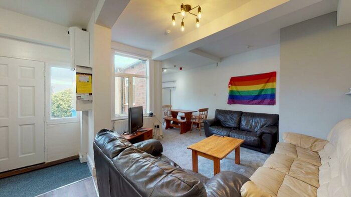 8 Bedroom House To Rent In - Clementson Road, Crookes, S10