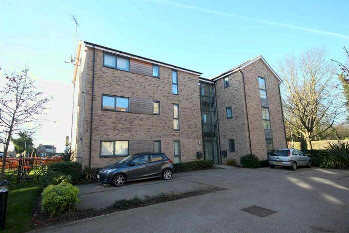 2 Bedroom Flat To Rent In Burlton Road, Cambridge, CB3