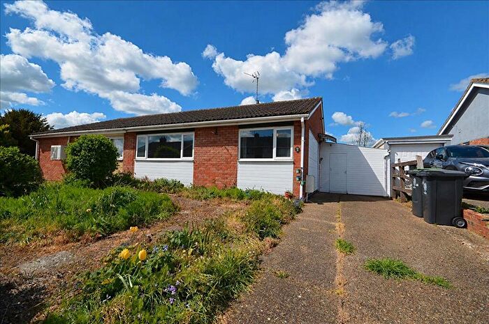 2 Bedroom Semi-Detached Bungalow For Sale In Langham Road, Raunds, Northamptonshire, NN9
