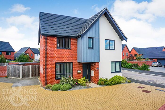 5 Bedroom Detached House To Rent In Mentmore Way, Poringland, Norwich, NR14