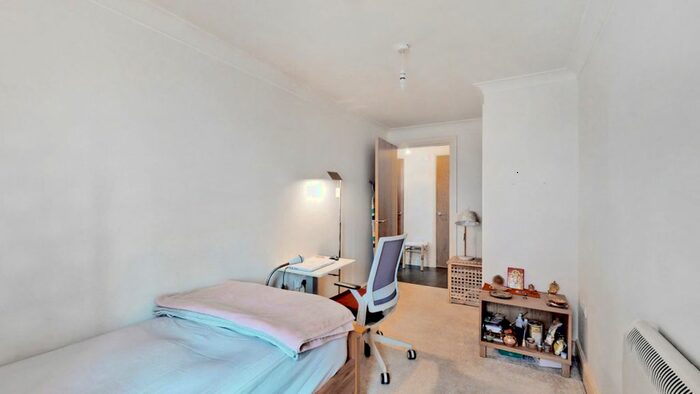 2 Bedroom Flat For Sale In Geary Court, The Concourse, London, N9