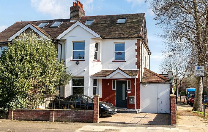 4 Bedroom Semi Detached House For Sale In Marksbury Avenue, Kew, Surrey, TW9