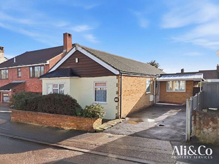 4 Bedroom Bungalow For Sale In Rosedale Road, Grays, RM17