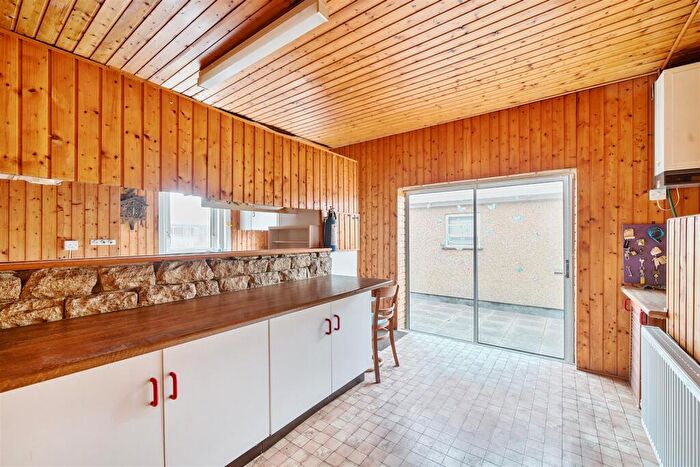 2 Bedroom Bungalow For Sale In Glebe Road, Lytchett Matravers, Poole, BH16