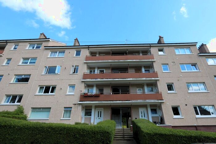 3 Bedroom Flat To Rent In Parkneuk Road, Glasgow, Glasgow City, G43
