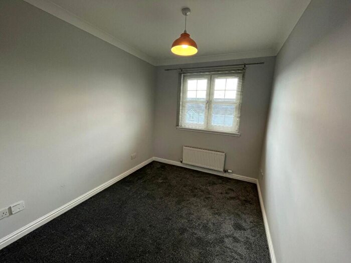 1 Bedroom Flat To Rent In Tryst Park, Larbert, Stirlingshire, FK5