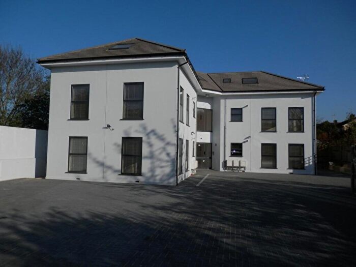 2 Bedroom Flat To Rent In Drovers Way, Dunstable, LU6