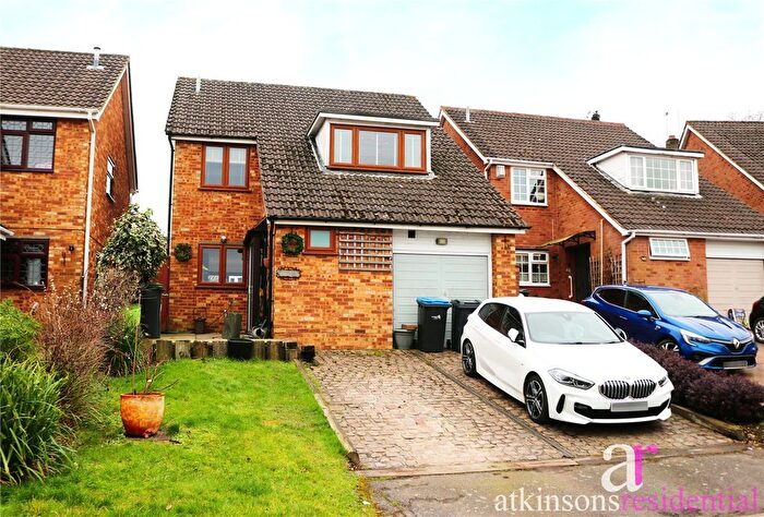 4 Bedroom Detached House For Sale In Cypress Avenue, Enfield, Middlesex, EN2