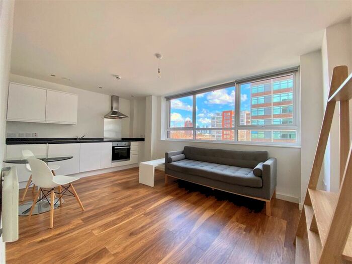 1 Bedroom Apartment To Rent In Grove House, Skerton Road, Manchester, M16