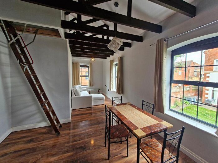 2 Bedroom Flat To Rent In Chequers Lane, Wellingborough, Wellingborough, Northants, NN8