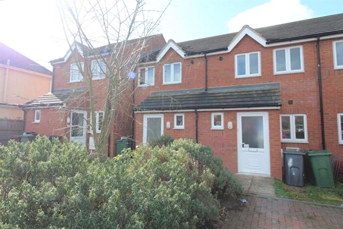 2 Bedroom House To Rent In Cromer Road Finedon Northants, NN9