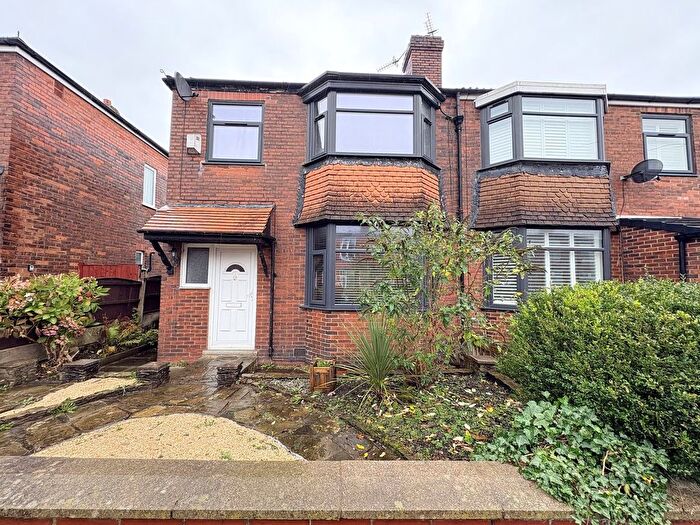 3 Bedroom Semi Detached House For Sale In Tottington Road, Bury, BL8