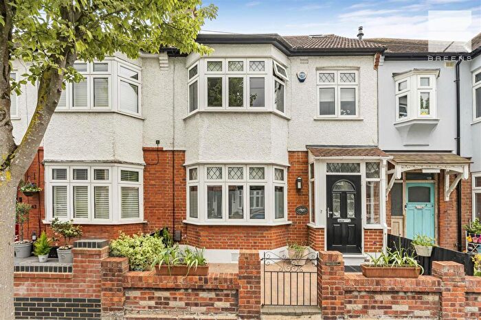 4 Bedroom Terraced House For Sale In Wickham Road, London, E4