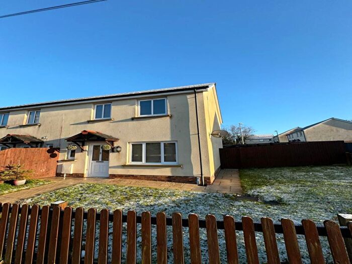 3 Bedroom Semi-Detached House To Rent In Clos Gwili, Cwmgwili, Llanelli, SA14
