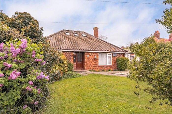 4 Bedroom Detached Bungalow For Sale In Bellrope Lane, Wymondham, NR18