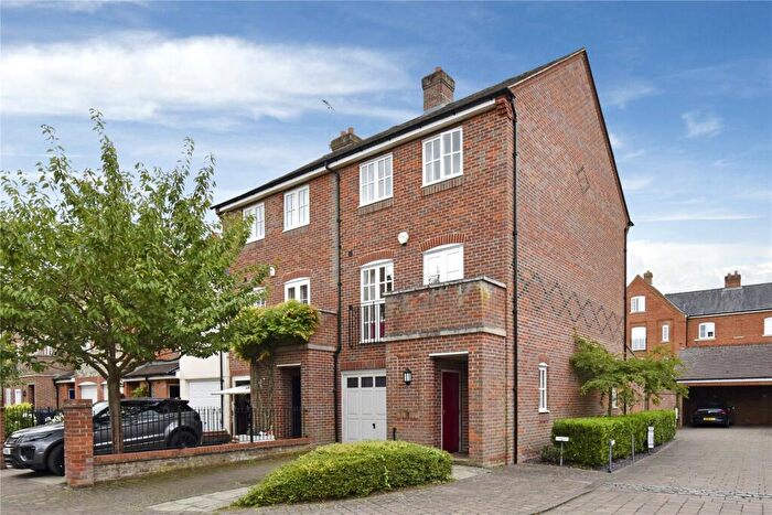 4 Bedroom End Of Terrace House To Rent In Barley Way, Marlow, Buckinghamshire, SL7