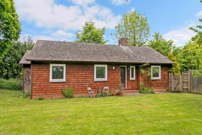 3 Bedroom Detached House To Rent In Hedsor Bourne End, SL8