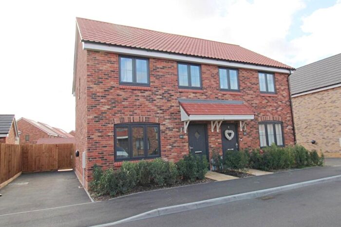 3 Bedroom Semi Detached House To Rent In Rosemary Gardens, Kennett, CB8