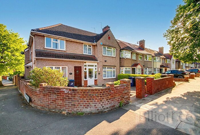 1 Bedroom Flat To Rent In Whitton Avenue East, Greenford, UB6