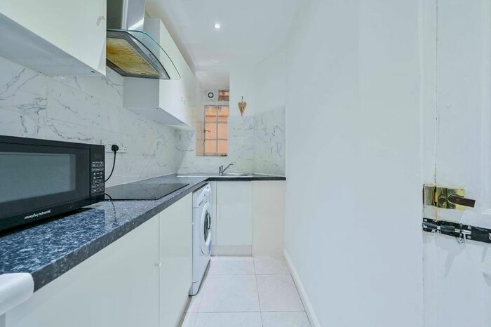 1 Bedroom Flat To Rent In Seymour Street, Marylebone, London, W1H