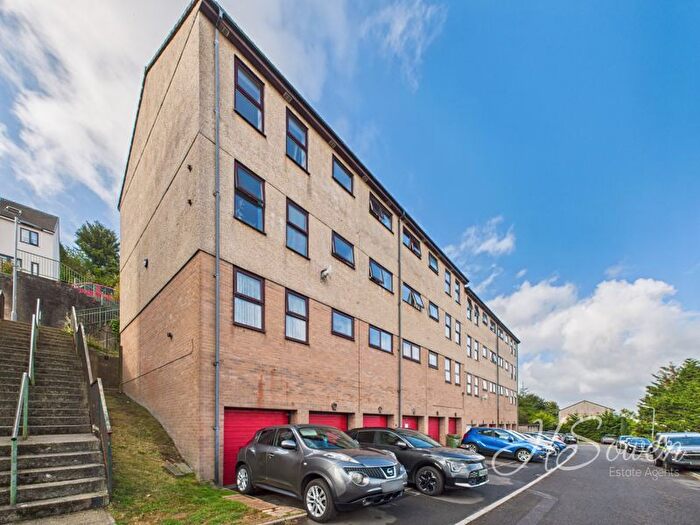 2 Bedroom Flat To Rent In Grange Road, Torquay, TQ1