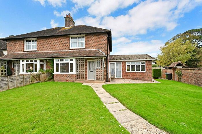 3 Bedroom Semi-Detached House To Rent In The Street, Walberton, BN18