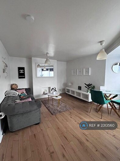 1 Bedroom Flat To Rent In Pleasance, Edinburgh, EH8