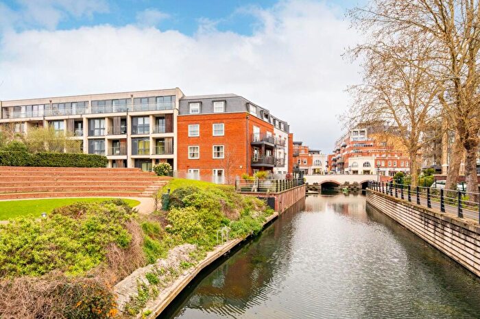2 Bedroom Flat For Sale In St. Ives Road, Maidenhead, SL6