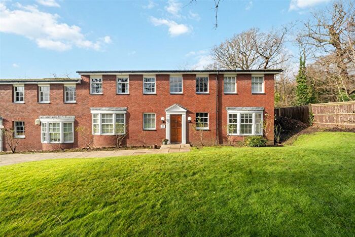 1 Bedroom Flat For Sale In Cottenham Park Road, London, SW20