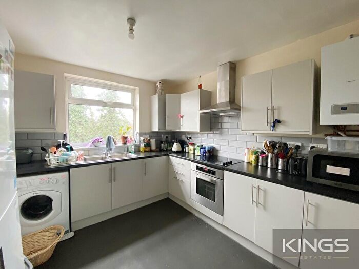 5 Bedroom Terraced House To Rent In Tennyson Road, SO17