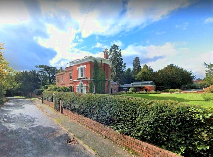 Studio To Rent In Clare Hall Manor, South Mimms, Potters Bar, EN6