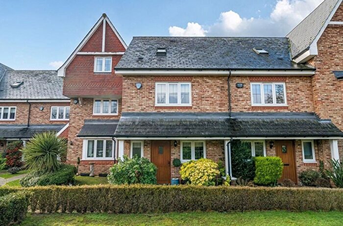 3 Bedroom Terraced House For Sale In Parkland Mews, Chislehurst, Kent, BR7