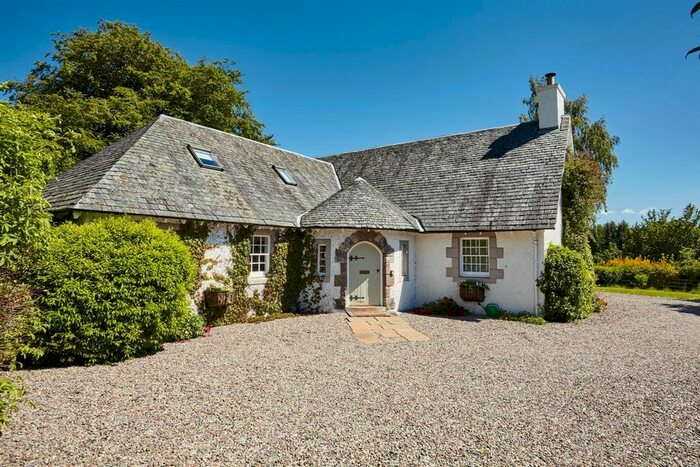 4 Bedroom Country House To Rent In Bracken Hill, Ochtertyre, Crieff, PH7