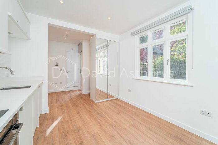 1 Bedroom Flat To Rent In Birchington Road, Crouch End, London, N8