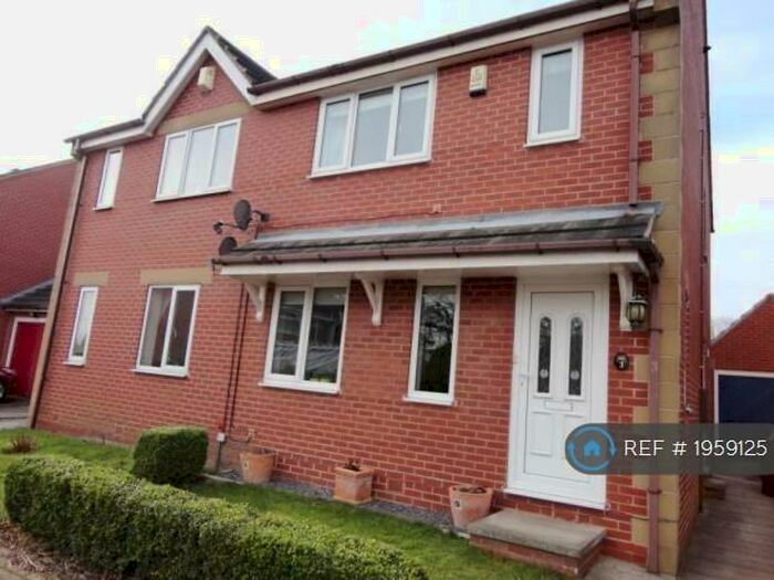 3 Bedroom Semi-Detached House To Rent In Laurence Court, Woodlesford, Leeds, LS26