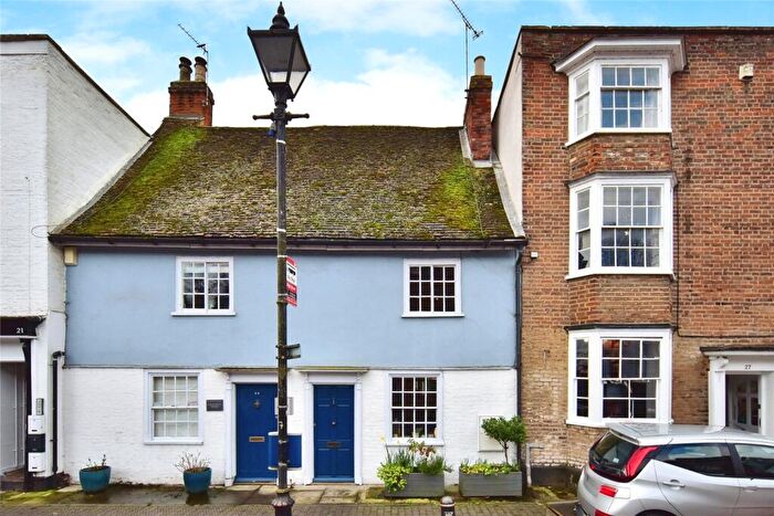 2 Bedroom Terraced House For Sale In High Street, Aylesford, Kent, ME20