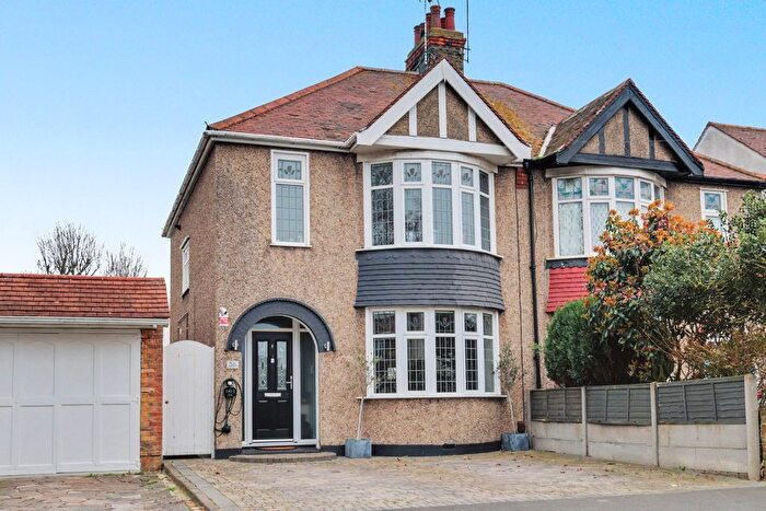 3 Bedroom Semi Detached House For Sale In Thorpedene Gardens, Shoeburyness, SS3