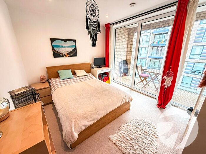 1 Bedroom Flat For Sale In Grove Place, London, SE9
