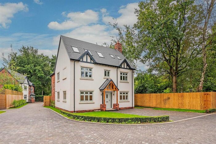 6 Bedroom Detached House To Rent In Collier Gardens, Tidbury Green, Solihull, B90