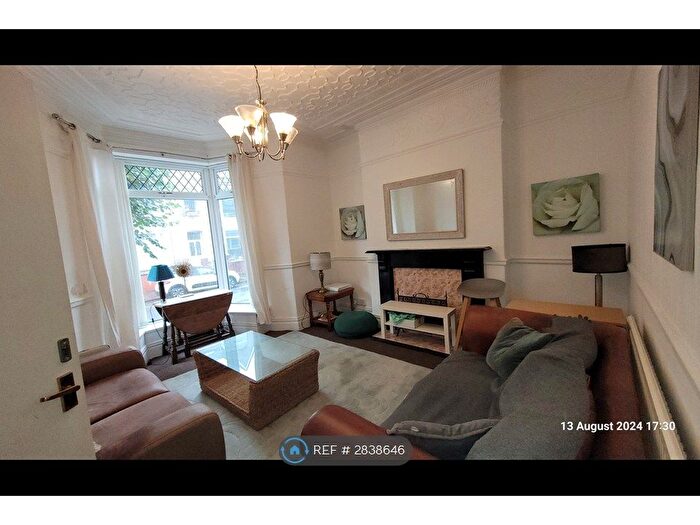 6 Bedroom Terraced House To Rent In Gwydr Crescent, Uplands, Swansea, SA2