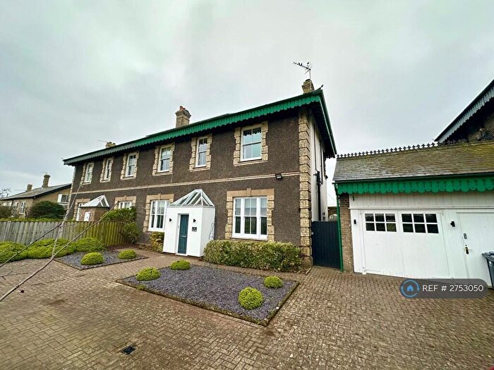 3 Bedroom Semi Detached House To Rent In The Links, Newmarket, CB8