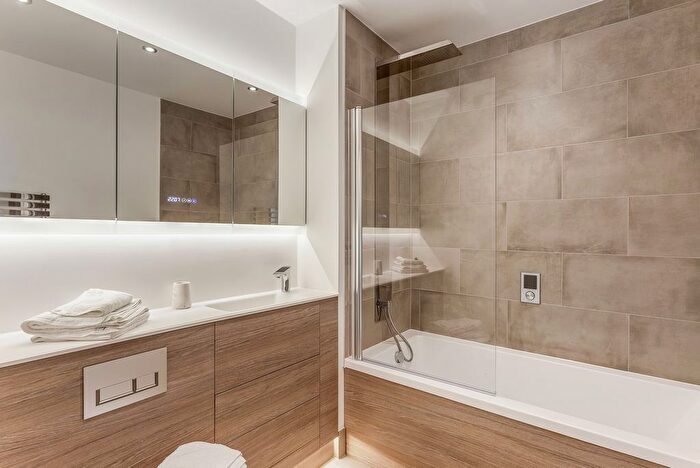 1 Bedroom Flat For Sale In Abbey Quay, Abbey Road, Barking, IG11