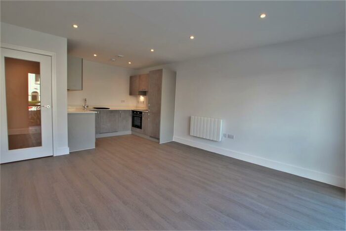 1 Bedroom Apartment To Rent In Woking, GU21